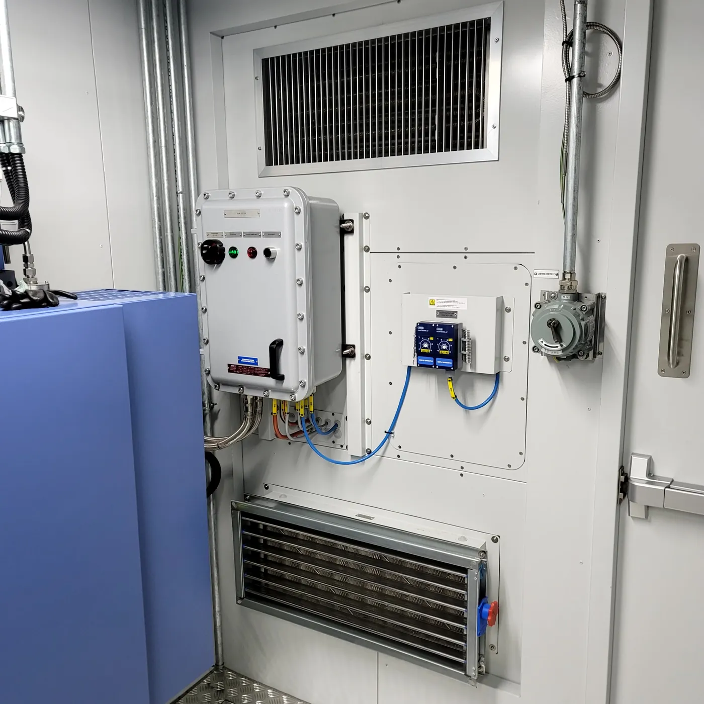 蔚山 錦湖石油化学 ゴム工場 FGMS — 写真 3